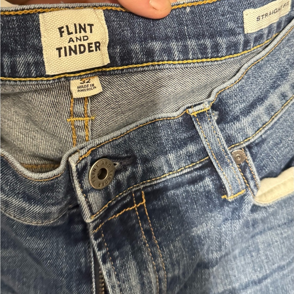 Flint and Tinder Jeans very nice slight stretch 32 inch straight fit.